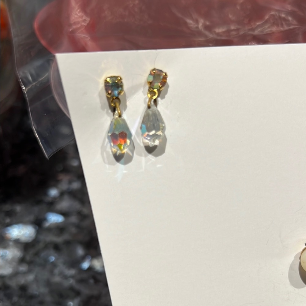 Elegant Iridescent Drop Earrings